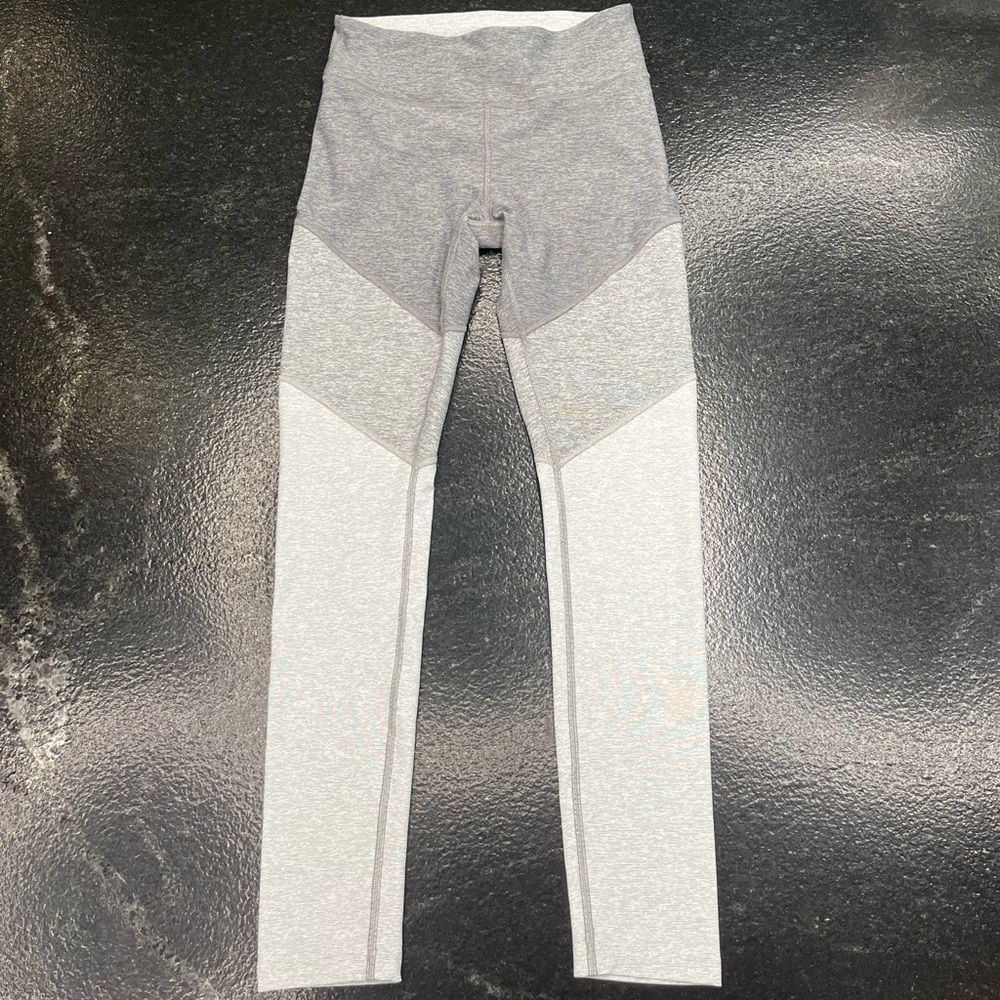 Outdoor Voices 7/8 Springs Tri-Tone Leggings, Color: Grey, Size: Small